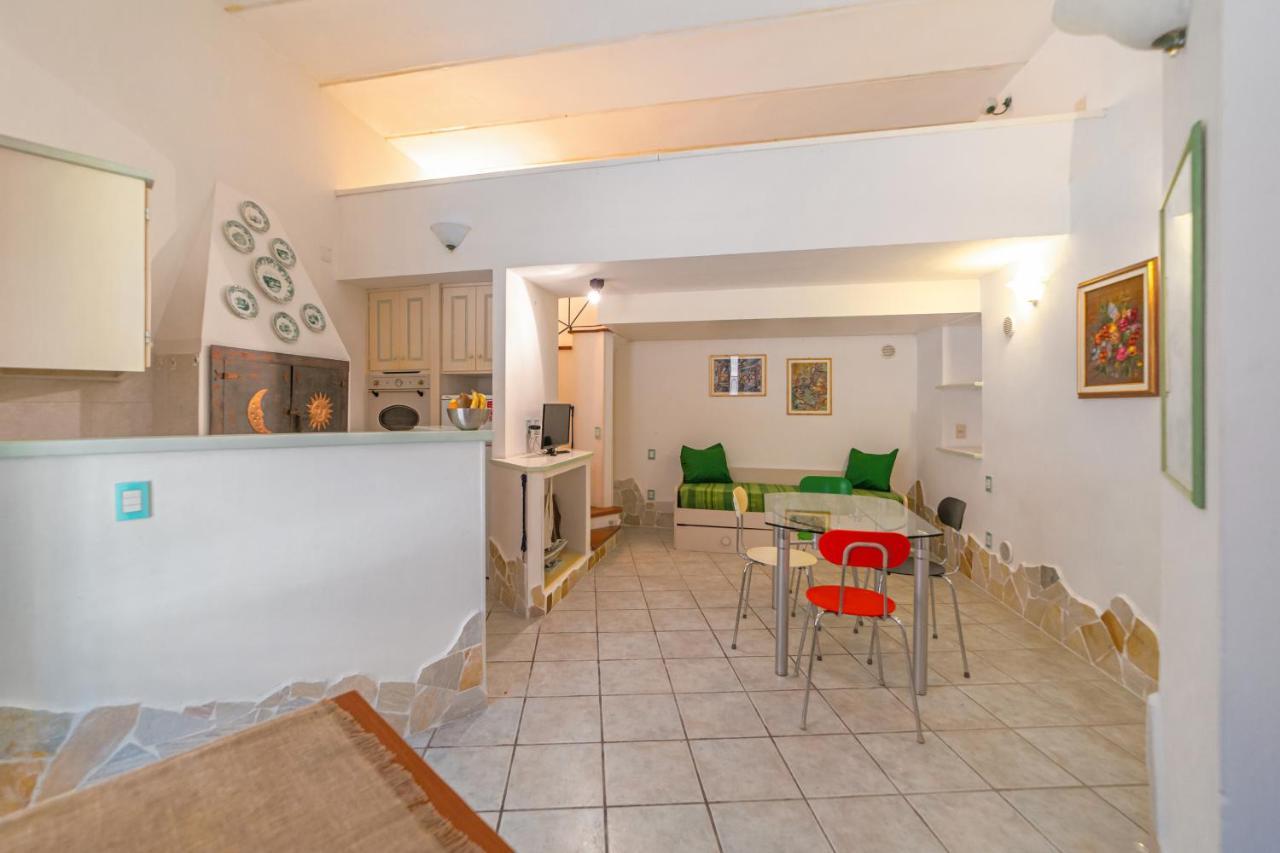 Mono Millelire Apartment La Maddalena  Exterior photo