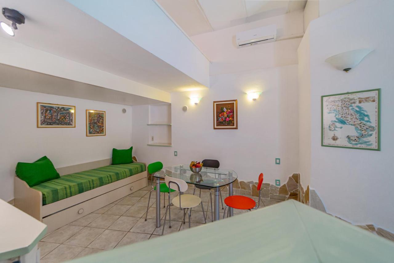 Mono Millelire Apartment La Maddalena  Exterior photo